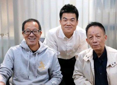 易中天问董宇辉：“你知道霍去病为什么死的那么早吗？”“生病是天意，没办法的事呗！