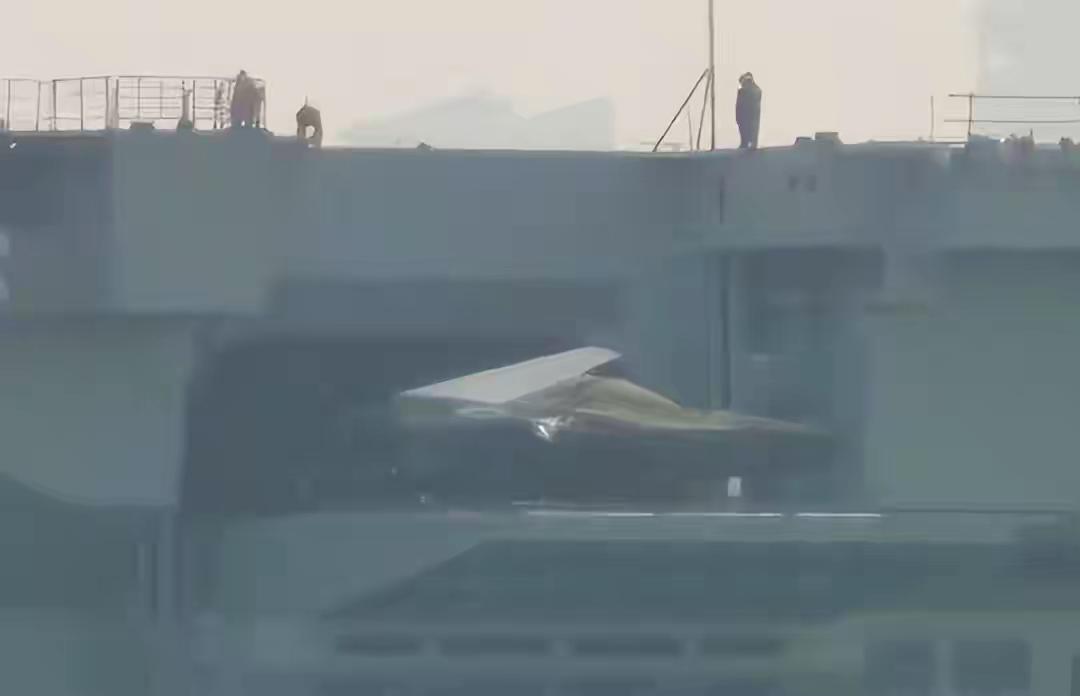 契约精神何在？巴拿马强吞港口，076舰载隐身战机：中国必须讨回公道！巴拿马