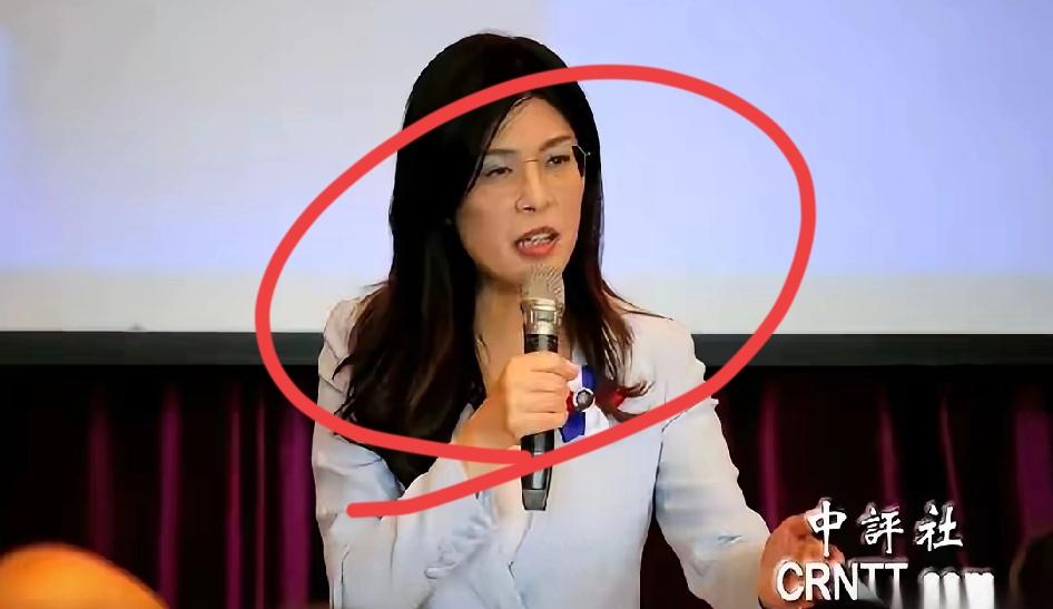 把刚坐过牢的傅崐萁请回来当首席战略官，这操作一出，后面的剧情想不精彩都难！