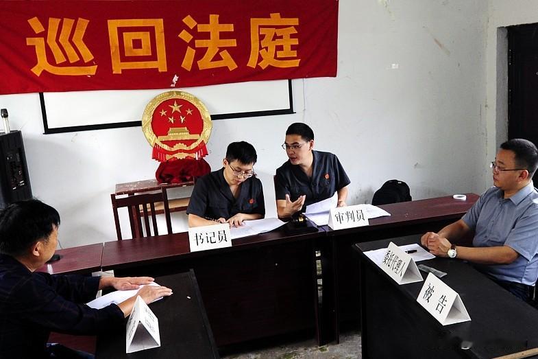 今天给最高人民法院第三巡回法庭诉讼服务中心邮寄了一封申诉信，不知道有没有用。在走