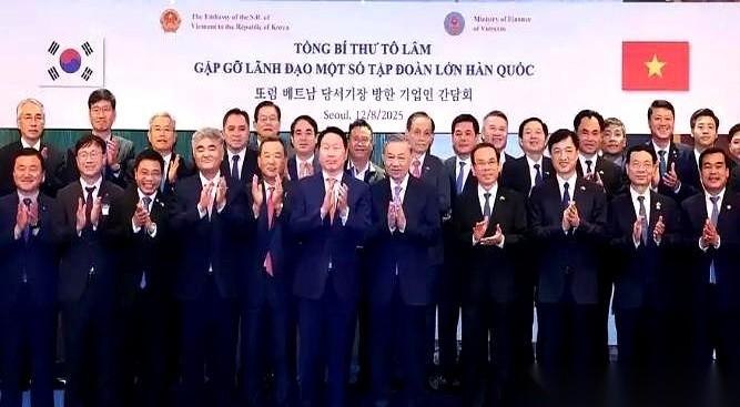越南高铁这局，把中日欧全给耍了。6月10日项目敲定，中标的不是报价低的中国，也不