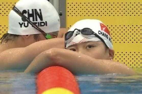 小孩姐亚运破纪录夺第六冠13岁于子迪破亚运纪录夺女子200米蝶泳冠军，中国队收