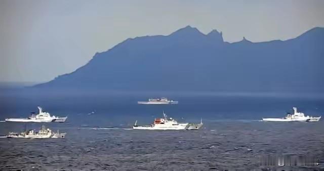 台湾海巡署真是“不知好歹”，海警和菲律宾、日本、越南都是直接撞或者水炮喷，对待台