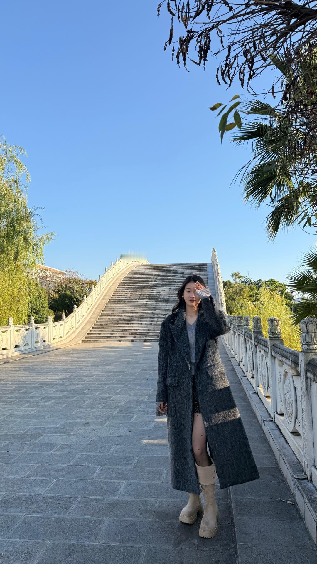 分享最新时尚搭配