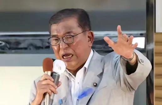 听说没？日本造反了，是造美国的反。这是个“振奋人心”的消息。虽然日本存在着“