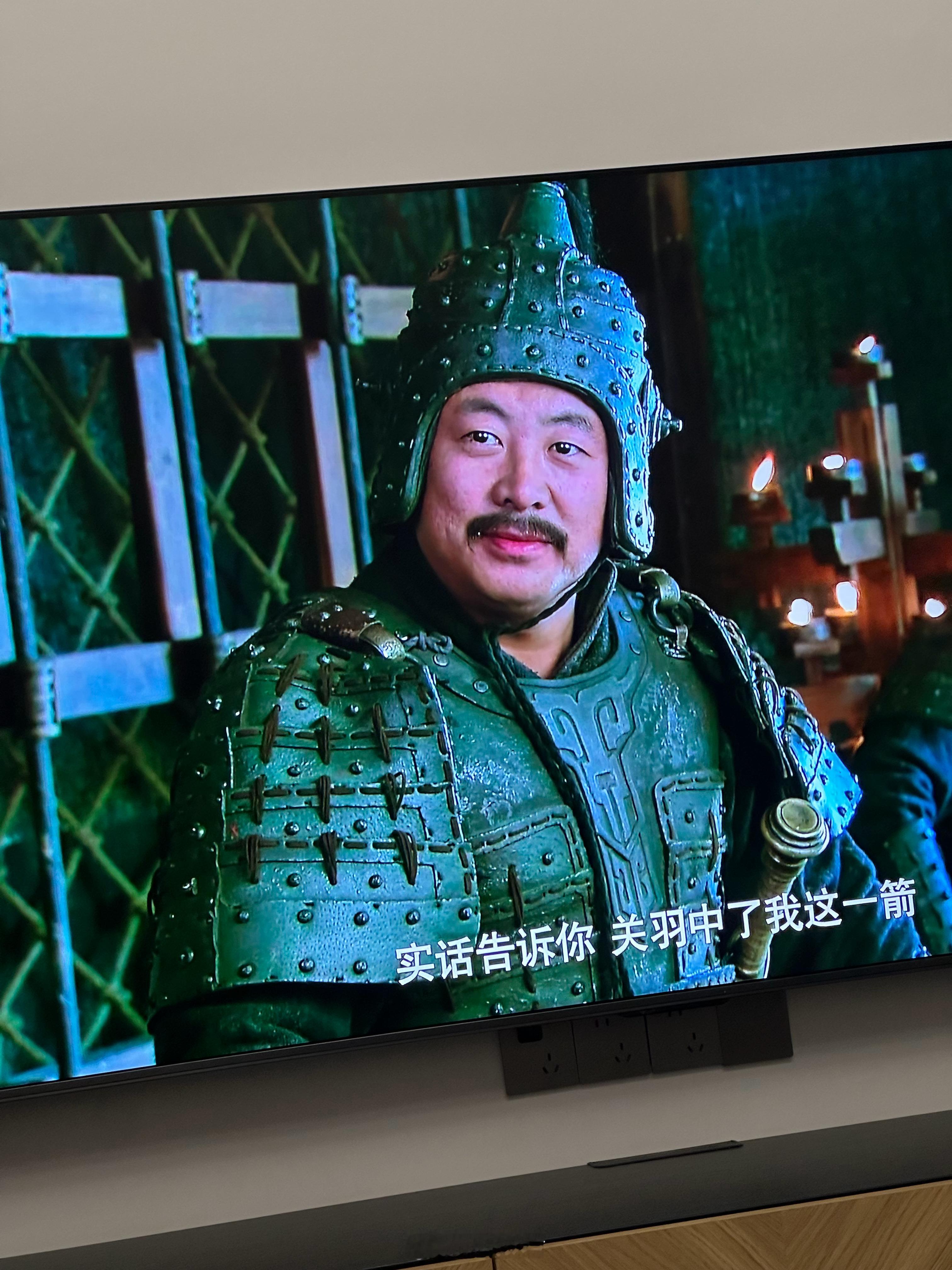 刚刚计算了一下我们这里结婚的大概花费订婚：6万定金订婚宴：按照15桌计算，每桌餐
