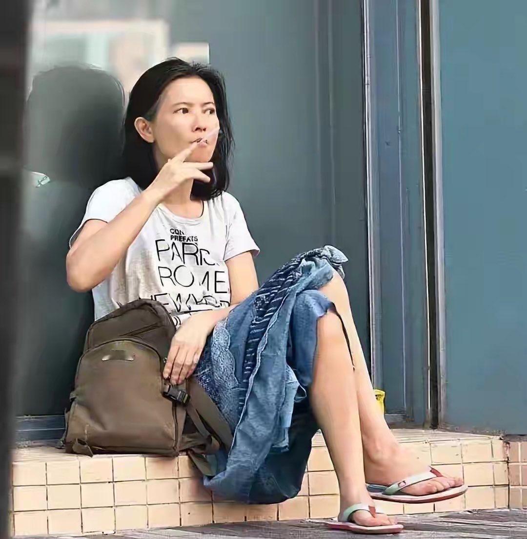 有的事，活着不能说。有的事，死了也不能说。比如香港娱乐圈那几件事。蓝洁瑛