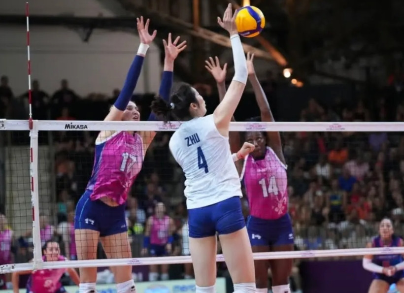 主帅桑塔雷利私心太重，3次重蹈覆辙。科内又丢了世俱杯的冠军，第一局24-20