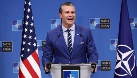 美国防长的话炸了锅：中美要是开打，20分钟内，他们的航母全得沉！还撂下一句句大实