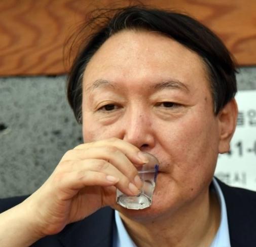 近80亿，尹锡悦财产曝光！7月25日，韩国政府公职者伦理委员会公开了54名高级公