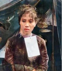 1966年,这位越南女兵被澳大利亚军队逮捕。在接受审讯过程中。她坚称自己只是一名