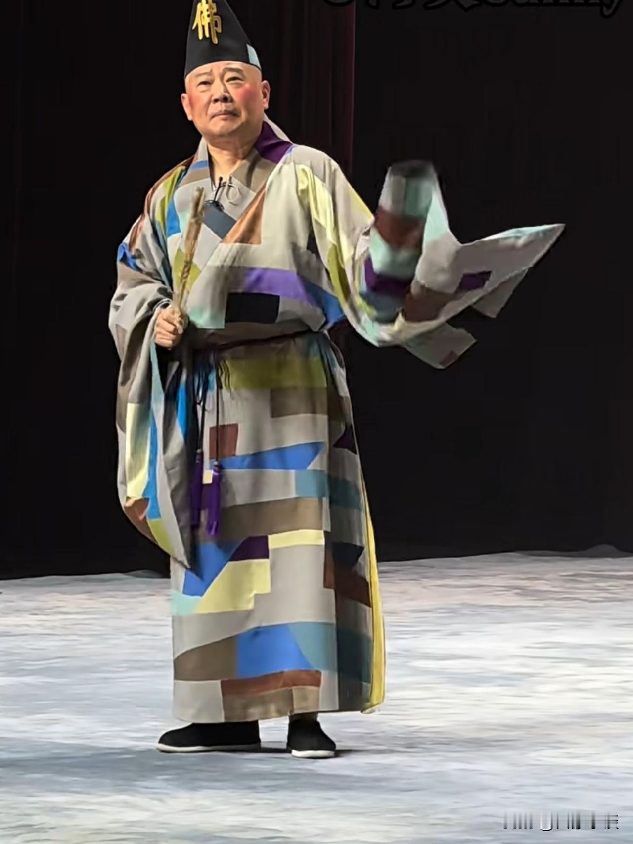 按照网友对作品的标准，赵本山以前很多上过春晚的小品，放到现在根本不可能走上荧幕。