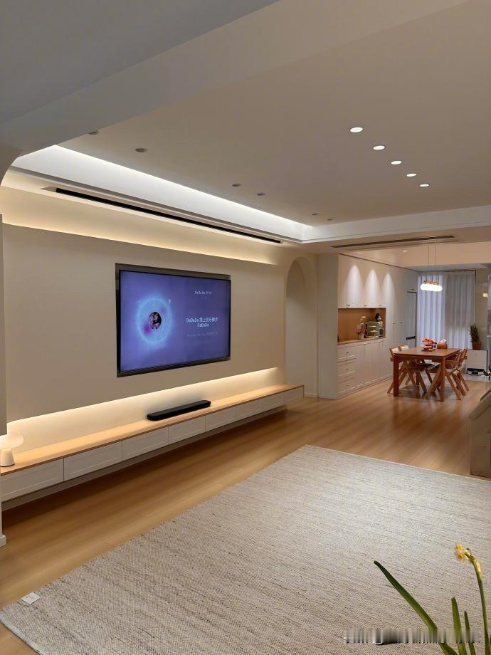 这几年房价下跌，真正好的房子还是比较抗跌的。如果说，这个好房子品质高，地段好，