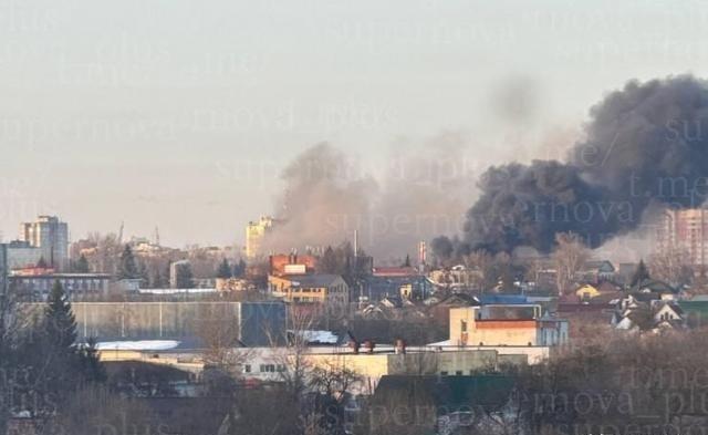 乌军精准袭击俄军工厂：4枚‘风暴阴影’引爆布良斯克11次爆炸，关键电子元件生产基地遭重创