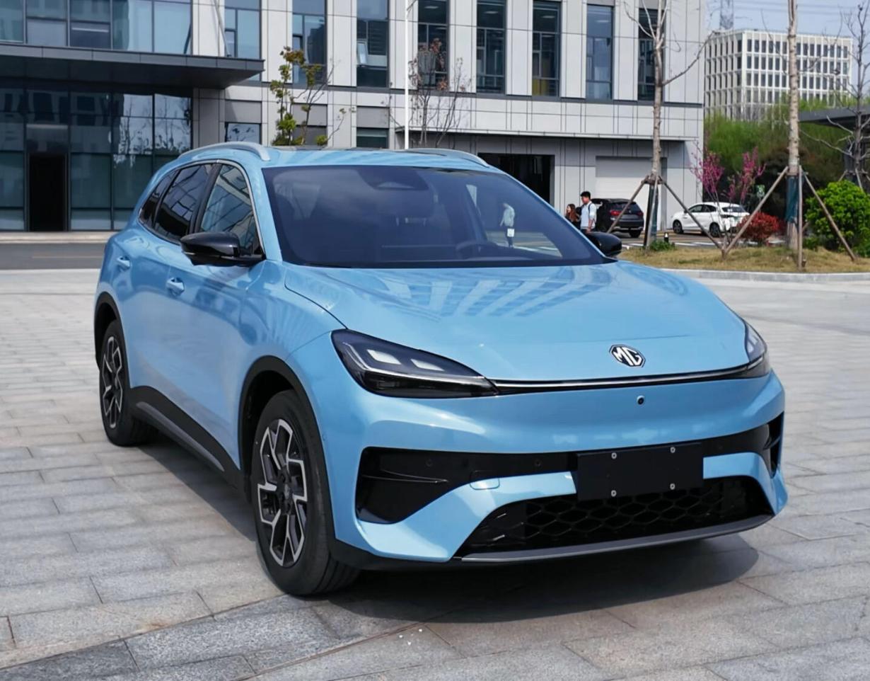 🚗抢先实拍名爵MG4X：半固态电池要“下凡”了？兄弟们，新能源时代，零百加