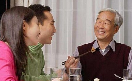 昨天见家长，今天被男友妈妈分手。我们一直打算五一见家长，说跟他爸妈吃个饭。昨天去