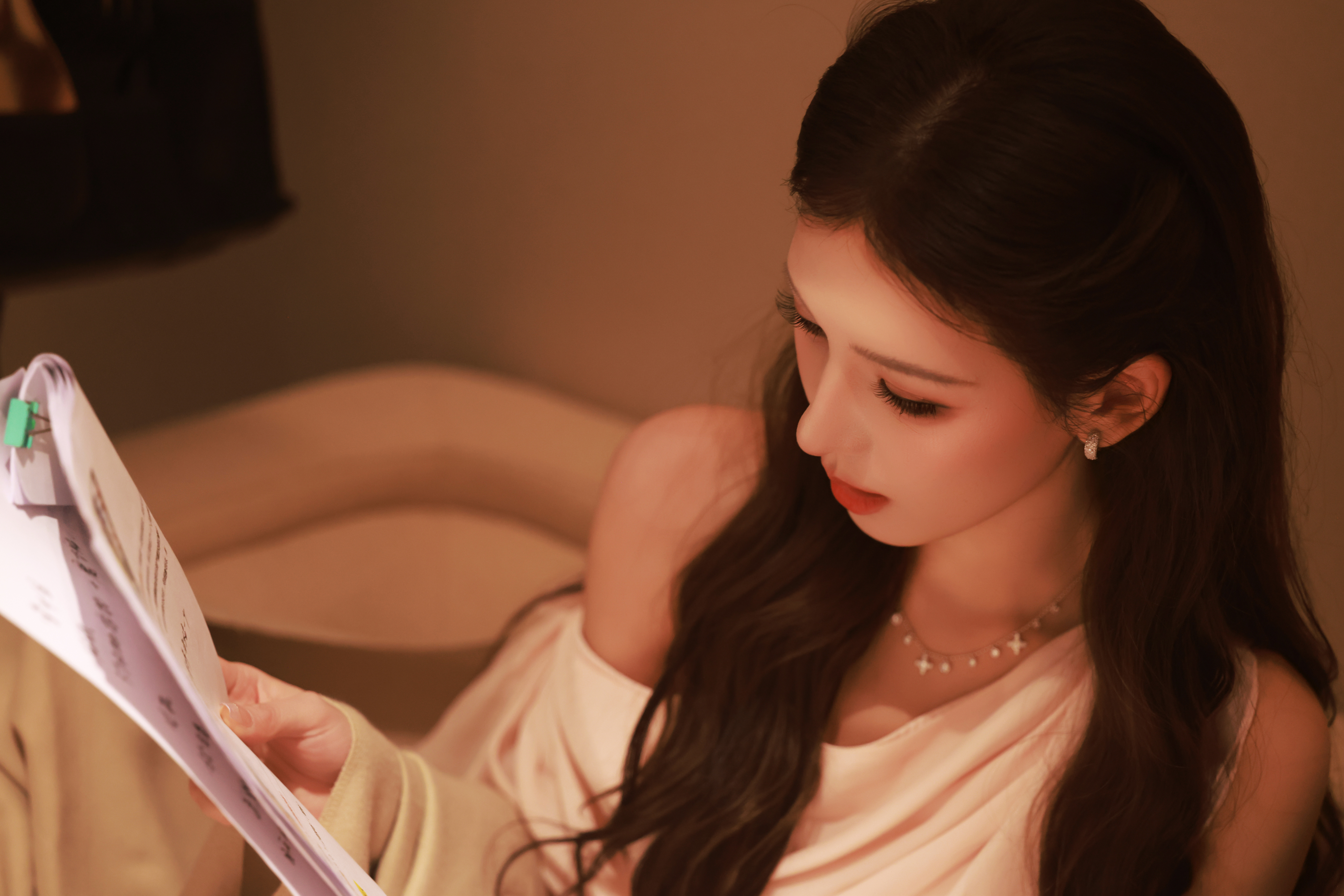 #张予曦#· #阿里个瓜# 这回真的下班咯，晚安🌛​