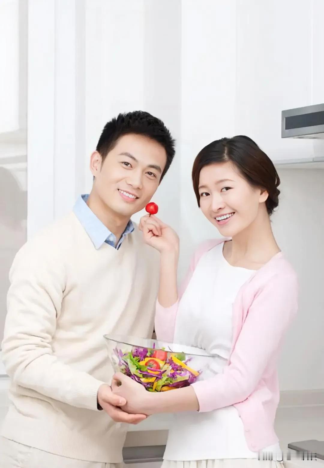 最靠谱的一句话：“人生除了妻子，全是江湖。父母各有盘算，亲戚各有私心，朋友多是过