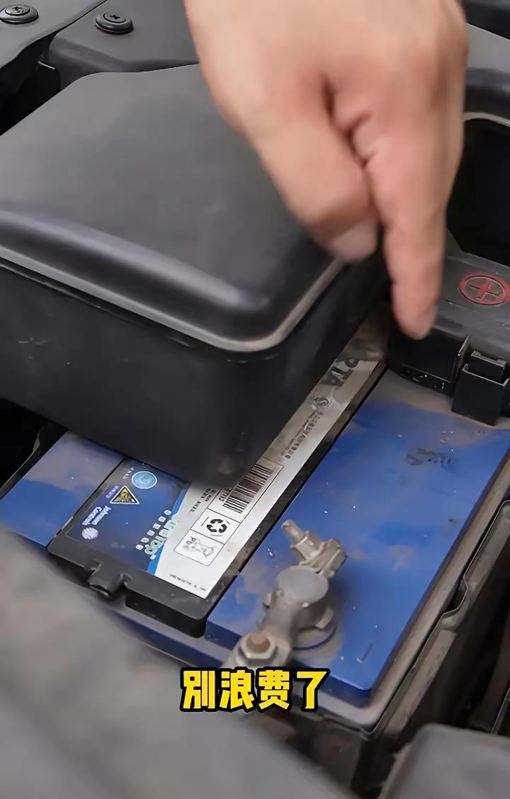 报废车的价值，就是被咱车主和拆解厂之间的信息差，外加到处乱窜的“黄牛”给卡住的。