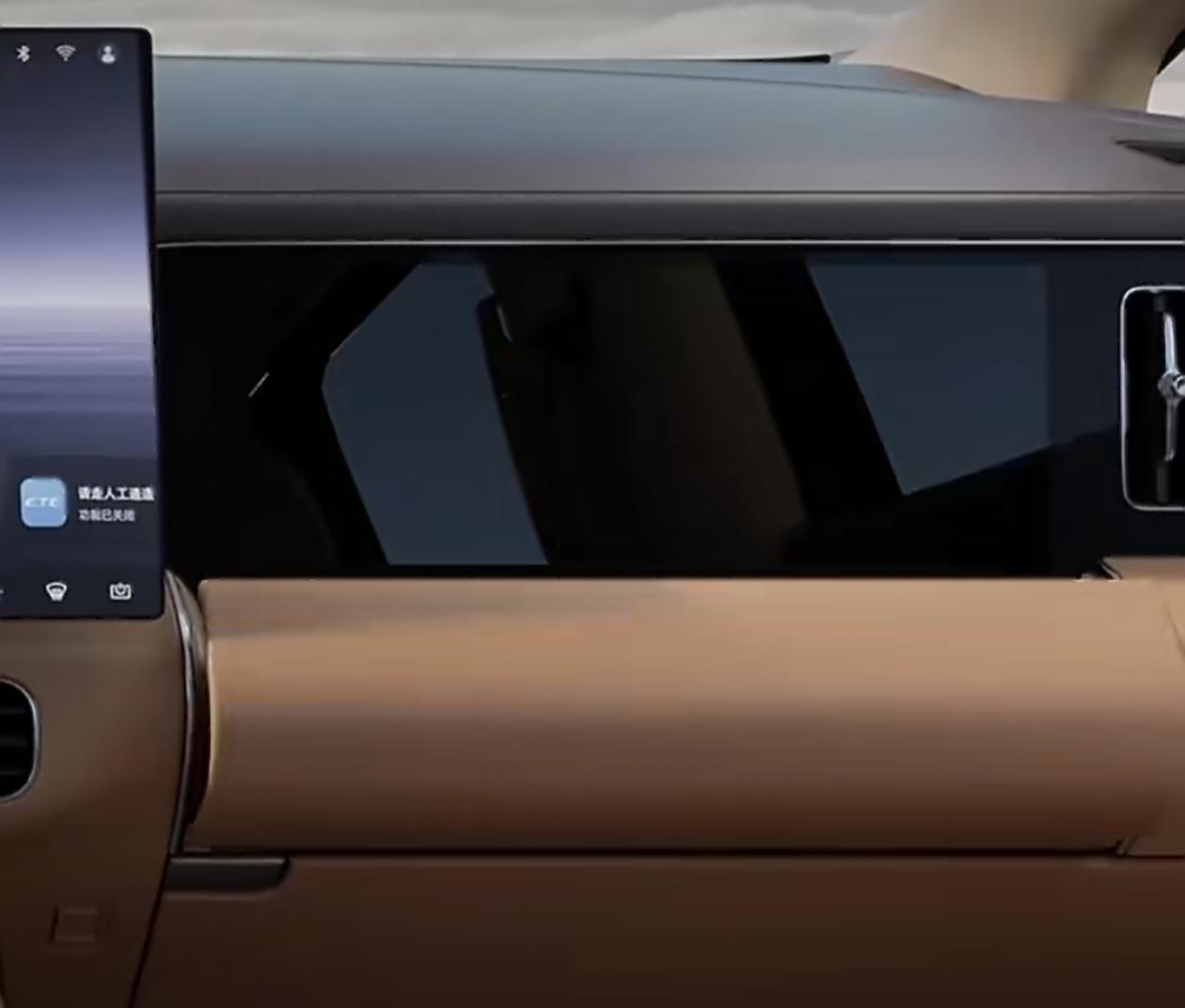 第二代腾势D9预售，有人觉得价格有点贵，只能说贵有贵的道理。新活儿真不少，和现款