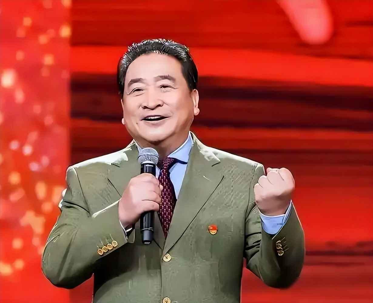 在其位不谋其政？冯巩上任两年多，却沉迷当网红，网友看不下去了…