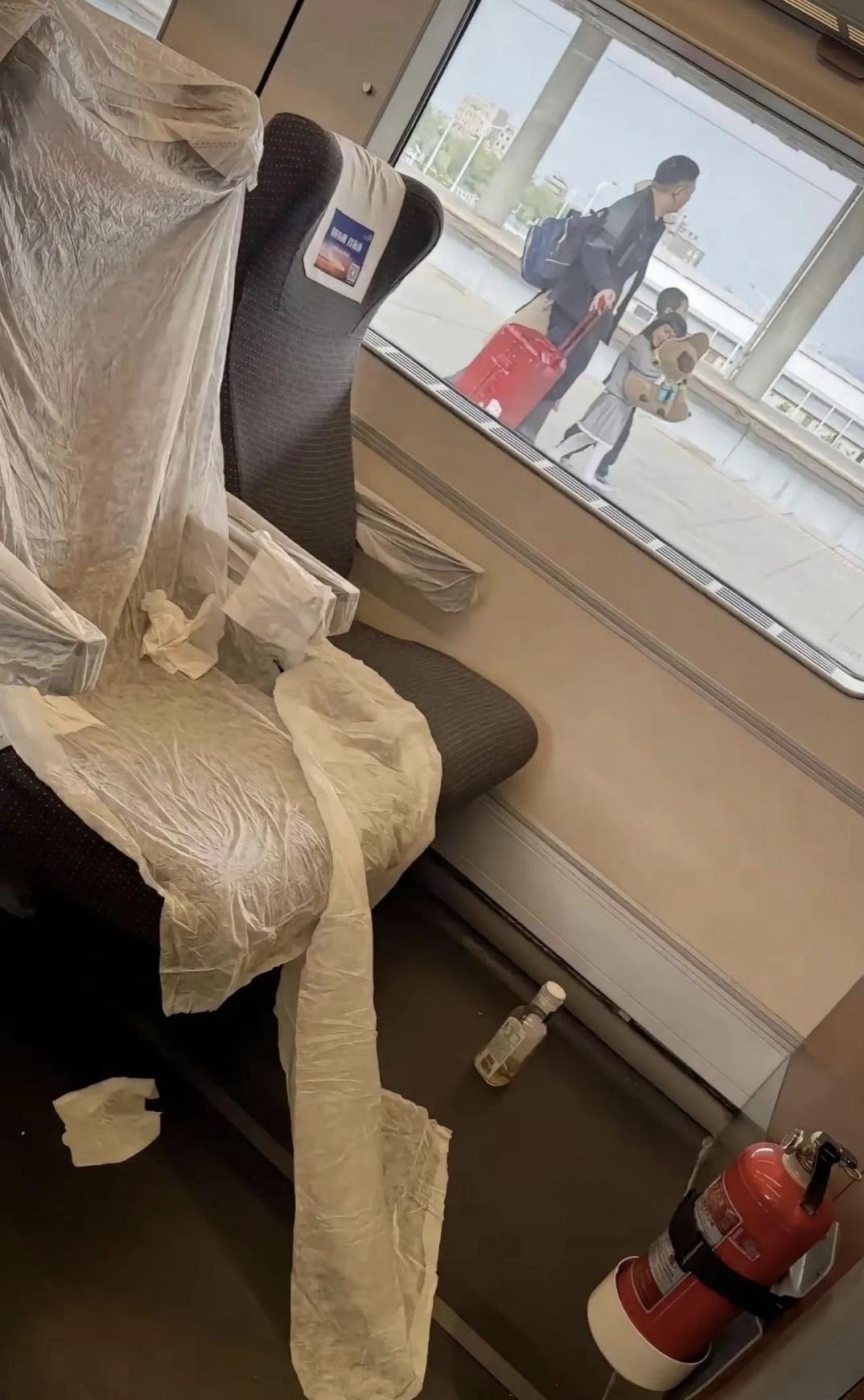 不得不说，这就是假精致，低素质吧[笑着哭]