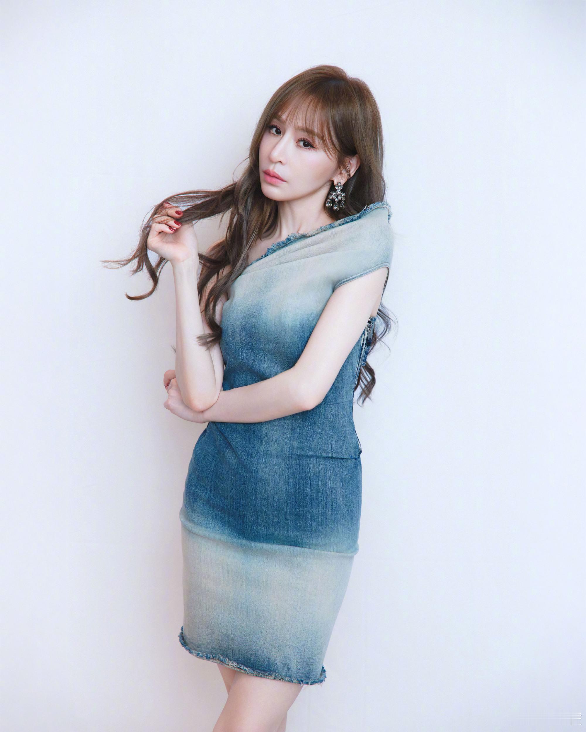 没有动态的日子里还是计算着和你见面的日子王心凌sugarhigh世界巡回演唱会