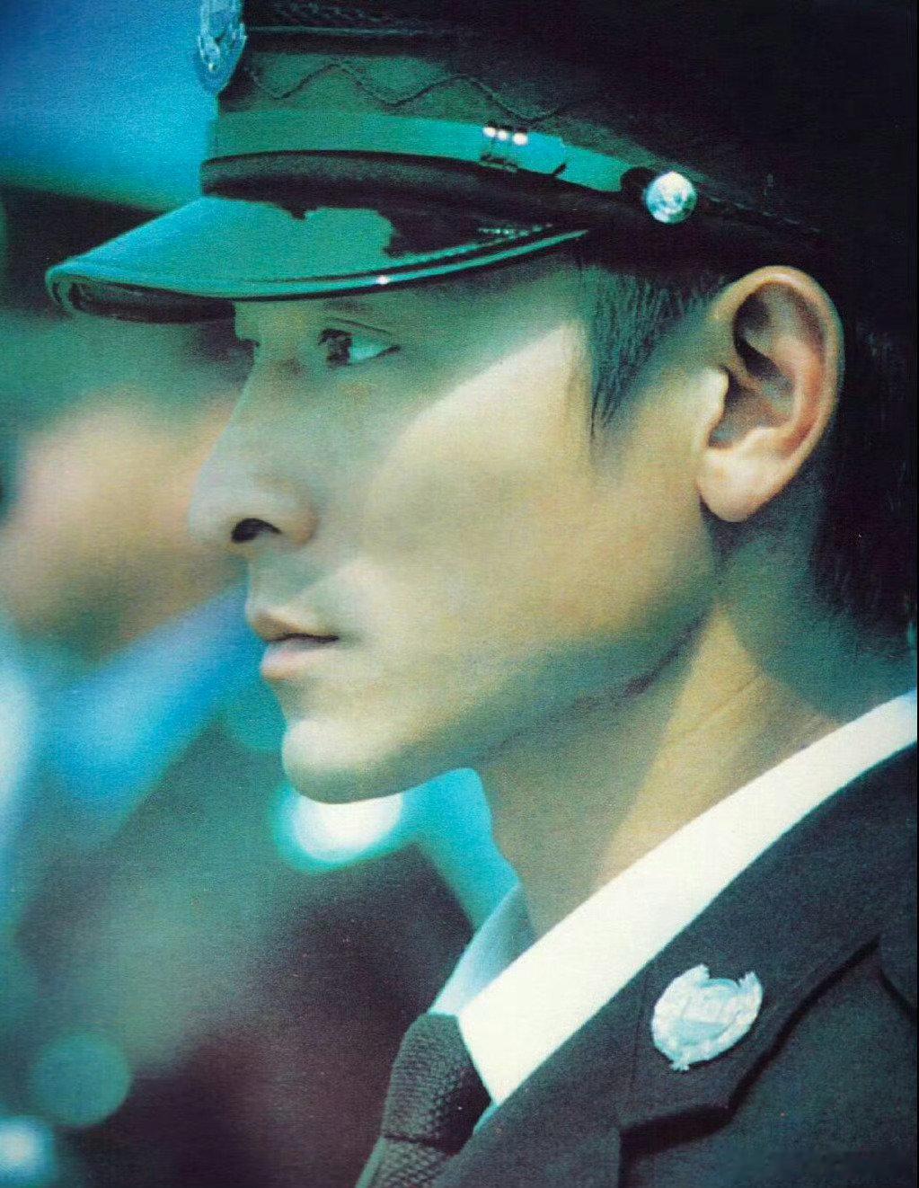 65岁的刘德华还是一样的年轻真是不老男神​
