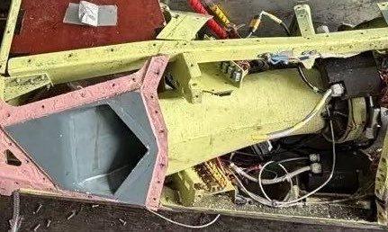 Su-57携带的S-71K新型隐身巡飞弹现身战场。‌S-71K“地毯”隐身空射