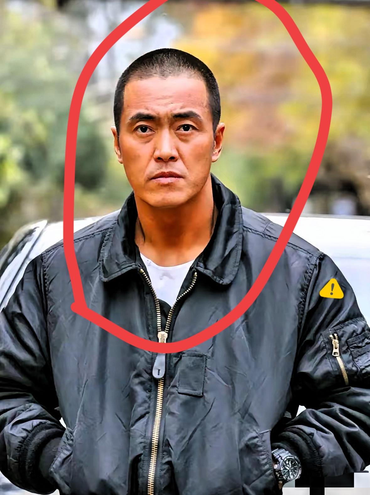 大家还记得这位男演员吗?他今年51岁,土生土长的哈尔滨人,毕业于北京电影学院。