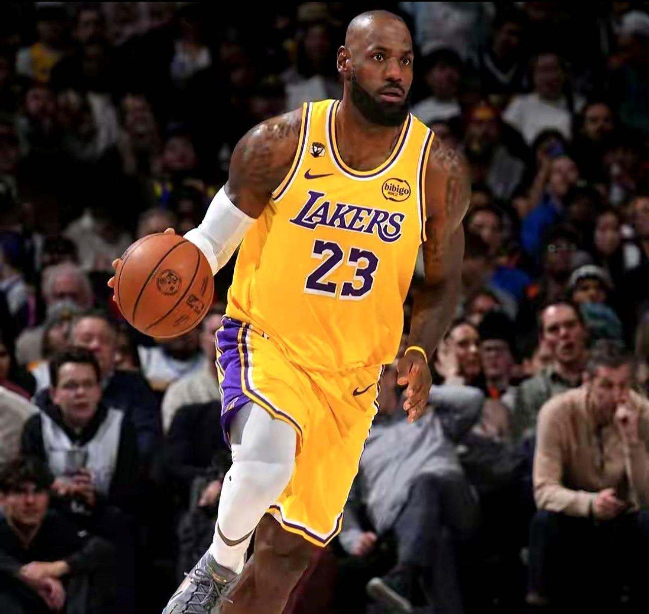 赛前传来噩耗，湖人本赛季首次全员健康的美梦，碎了。谁能想到，带伤的詹姆斯硬