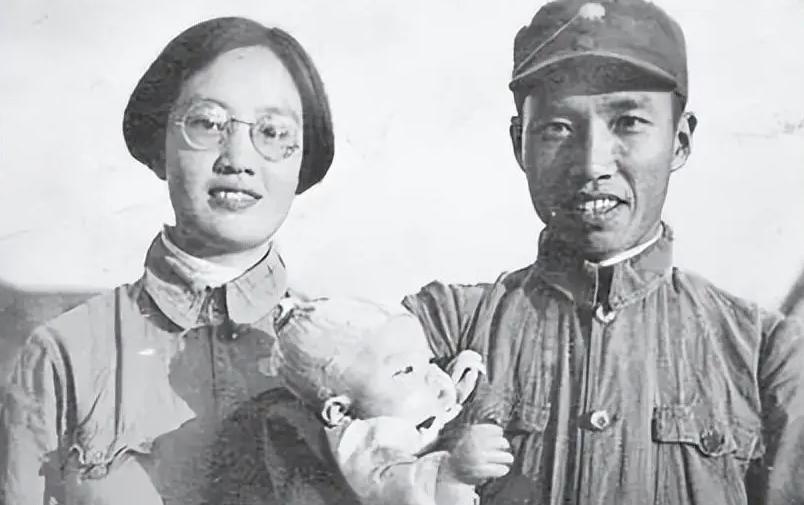 2019年6月25日，北京一场低调的告别仪式上，出现了让在场所有人都动容的一幕：