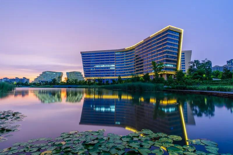 美媒惊呼合肥芯片实现逆袭，这变化着实惊人！十年前，合肥在芯片领域几乎毫无存在感，