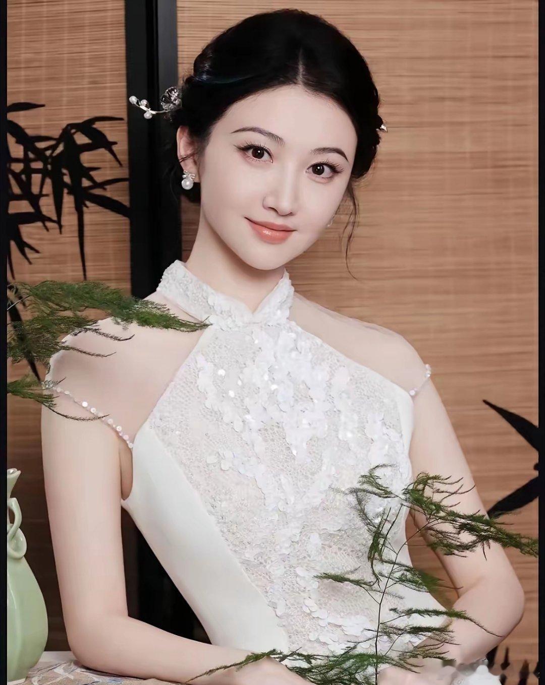 你可以说景甜看男人的眼光不行，也可以说她恋爱脑，但唯独有一件事，你喷不了那就是她