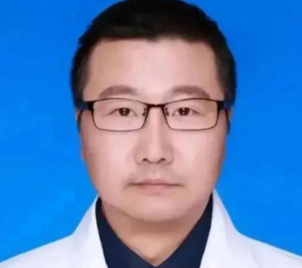 如果不是医院系统升级，这位肿瘤医生长达14年的谎言可能永远不会被揭开。事情源于