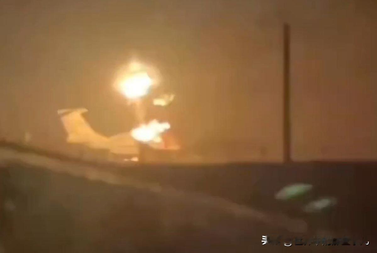 乌克兰袭击了俄罗斯实验型A-60飞机、炼油厂、一套s-400！11月25，晚间