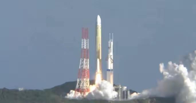 小本子，今天发射火箭失败。据有关报道，说是二级燃料提前燃尽，迫使发动机停止工作，