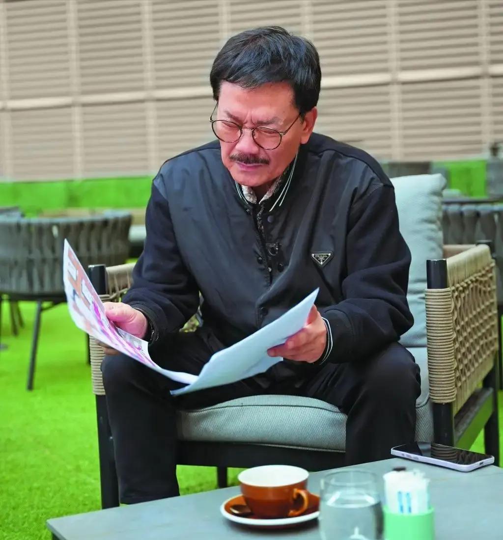 黄玉郎把4亿港币扔进千岛湖边的山沟沟，想靠老夫子玉皇朝造个童话镇。201