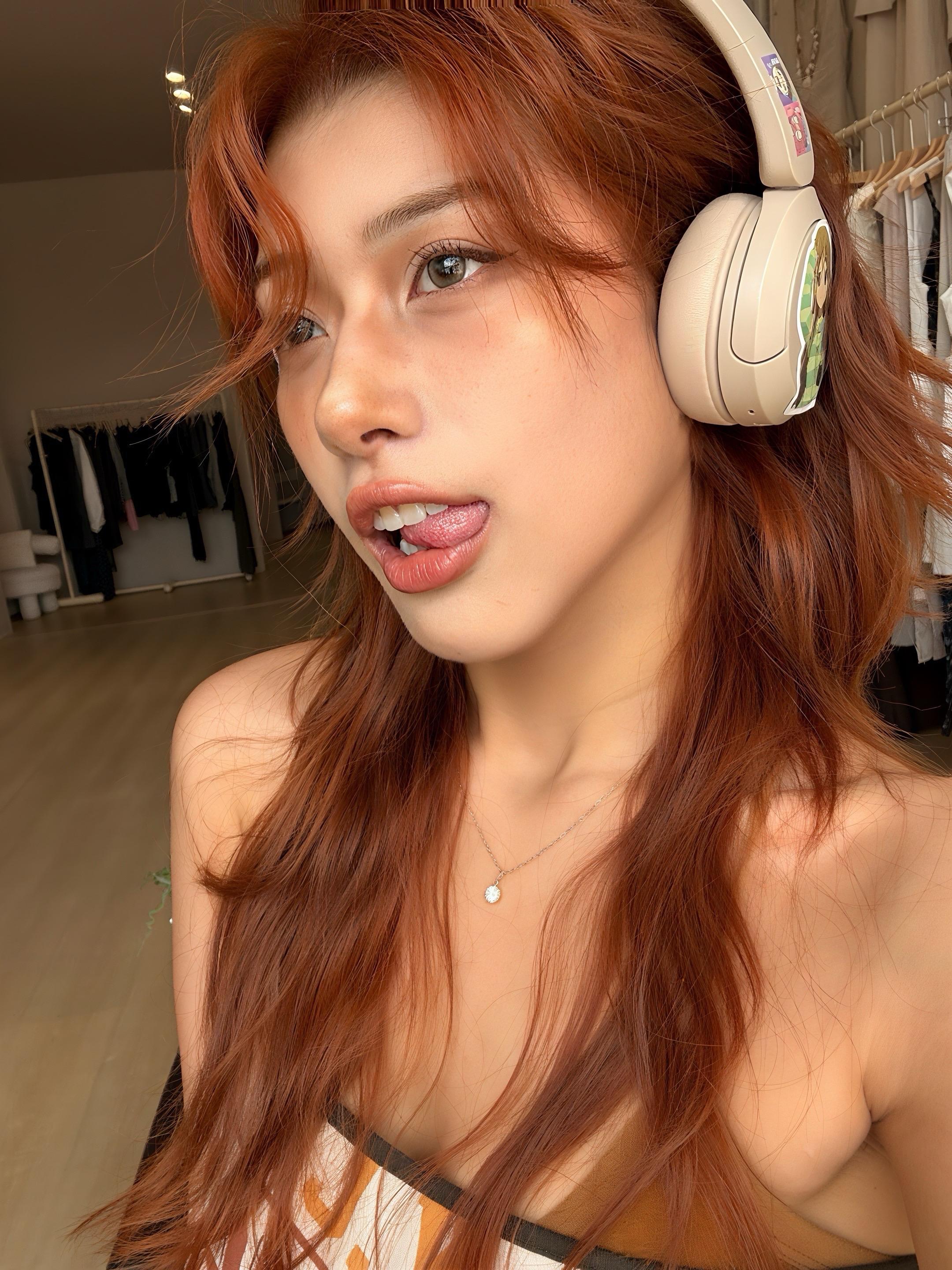 Hi hi hi 嘿 黑girl👧🏻