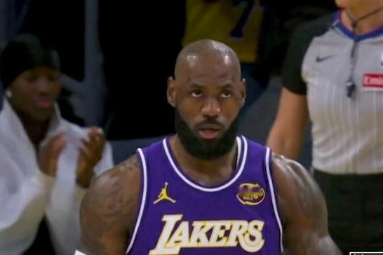 数据不会说谎：湖人输雄鹿，东契奇拉胯背锅，老詹打的好也得背锅……东契奇：可以