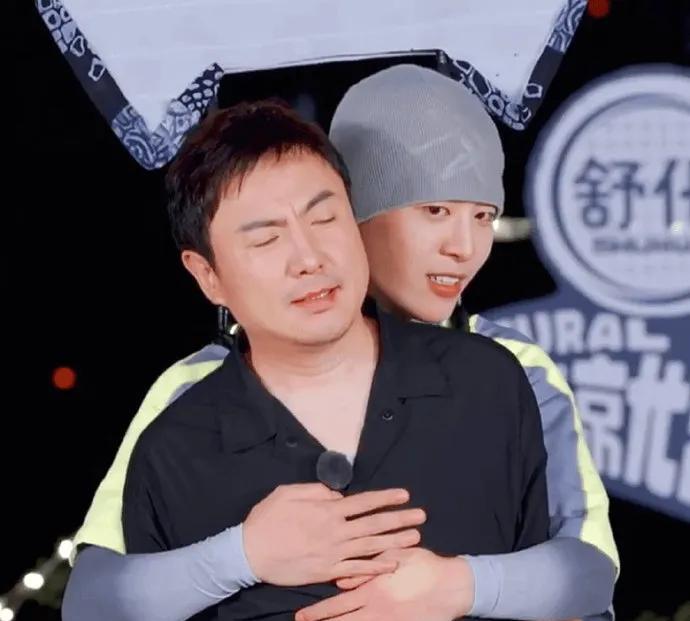 #沈腾范丞丞你们不要再打了#要我说，就放任你们这对“腾丞万里”打打闹闹、相爱相