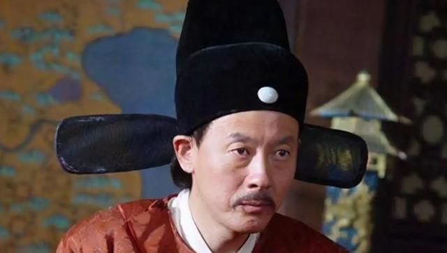 朱元璋选拔人才，命人抬来3筐稻谷，一筐好的，一筐次的，一筐霉的，台下80位考生不