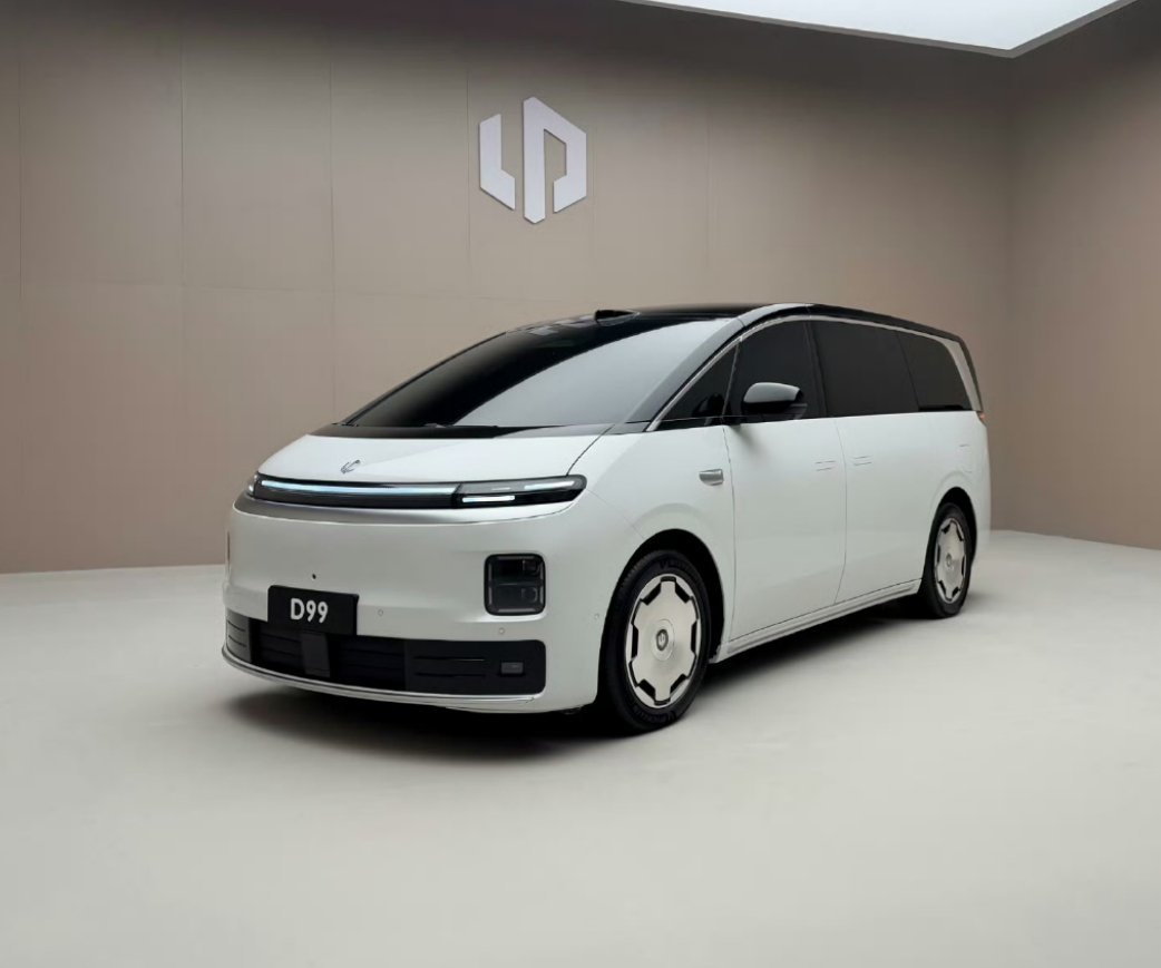 零跑的车真的是贴着理想学习啊但如果价格便宜的话确实有没啥了，科技平权嘛。那么这