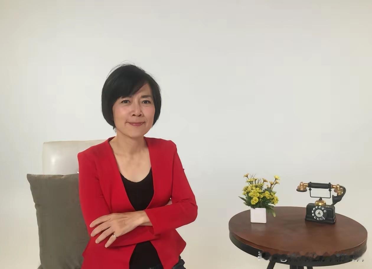 我上次发黄智贤照片，叫大家看看几年前的黄智贤和现在的黄智贤，当一个人心地善良、心