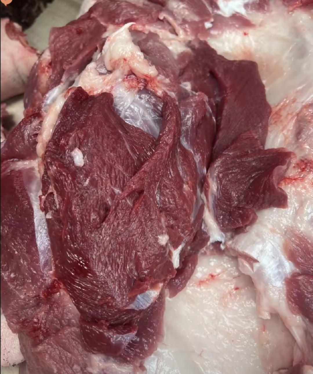 家里表姐家杀了头土猪，想着是自家养的，干净放心，我就直接订了50斤。也没好意思问