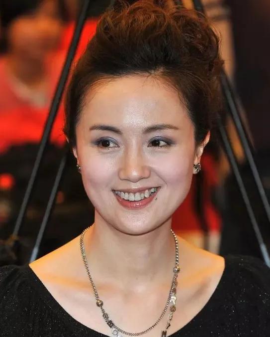 朱媛媛走了，演艺界失去了一颗星星。现在最难过的除了辛柏青。应该就是马伊琍了吧