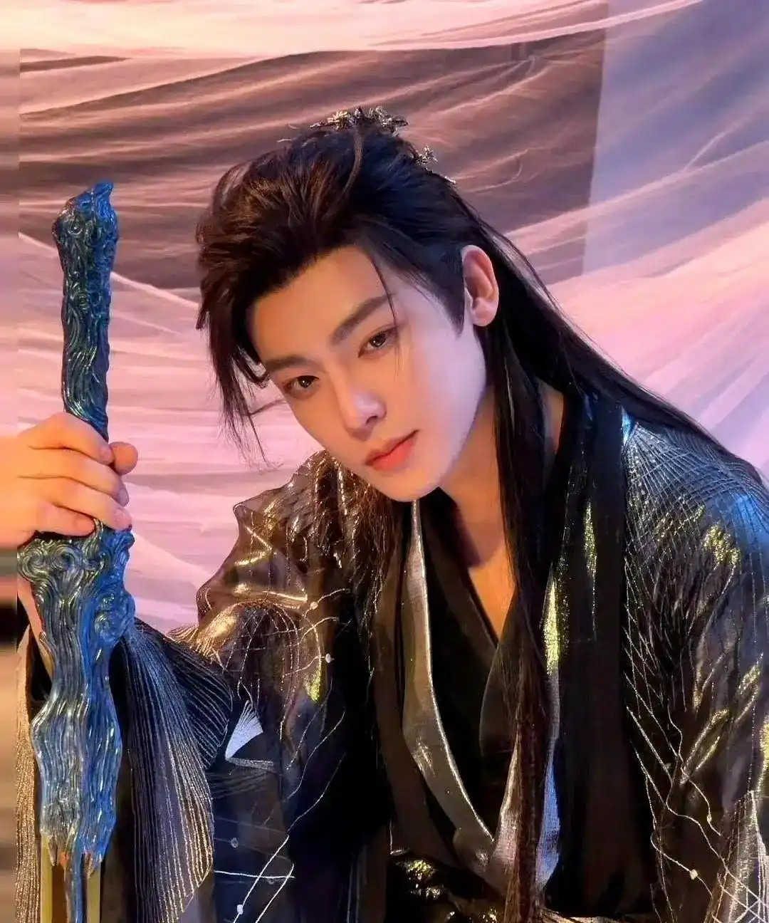 S+仙侠剧《我欲乘风》男一号人选再生变！丞磊对决任豪侯明昊，谁才是资本较量的终极