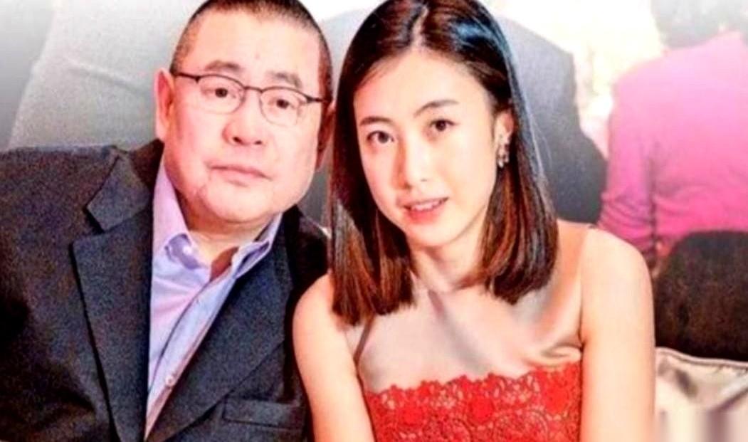 “就算有100个绝世美女站在我面前，我也无动于衷。”这话从刘銮雄嘴里说出来，才