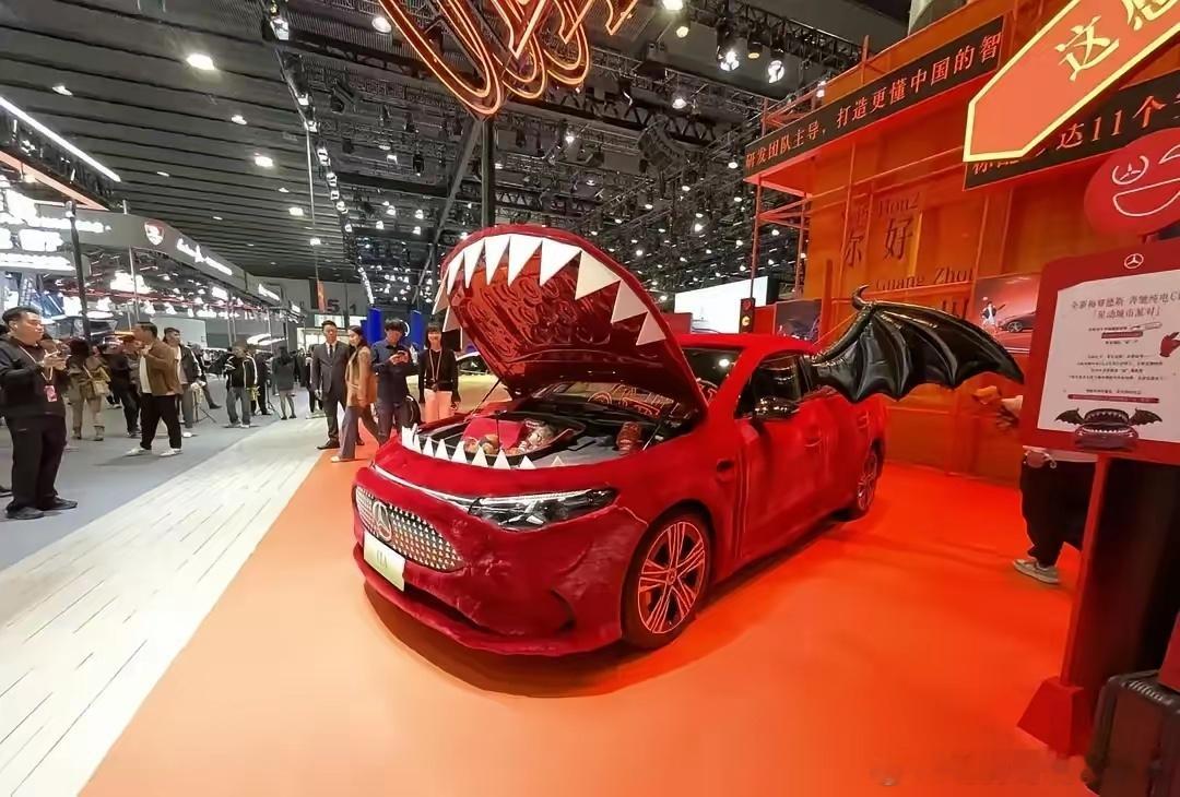 从纯电奔驰CLA开始，奔驰的纯电车型正式进入800V时代，这就追上了新势力。与此