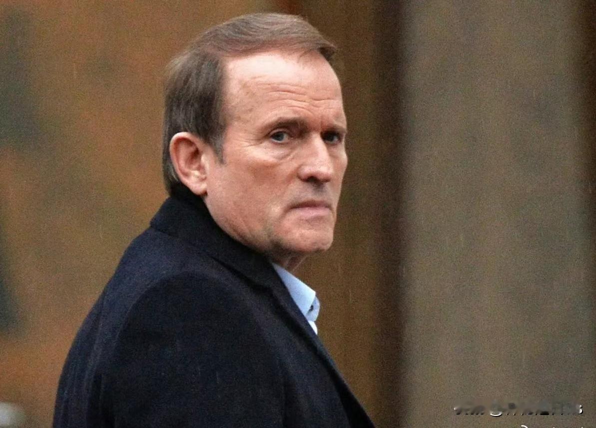 克里姆林宫利用与其关系密切的前乌克兰最高拉达议员维克托·梅德韦丘克的采访，重申了